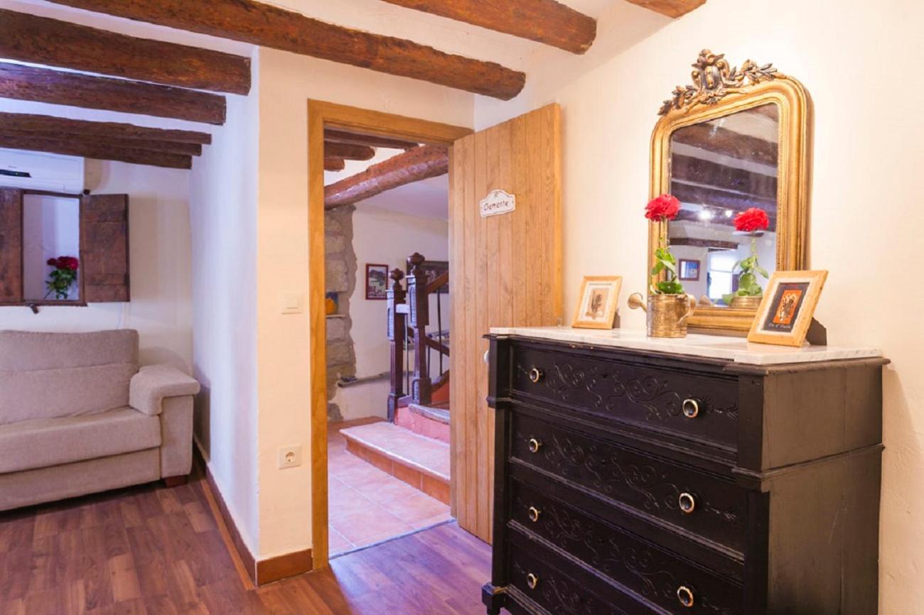 Apartamentos Casa Samper Santa Eulalia de Gállego Cameră foto